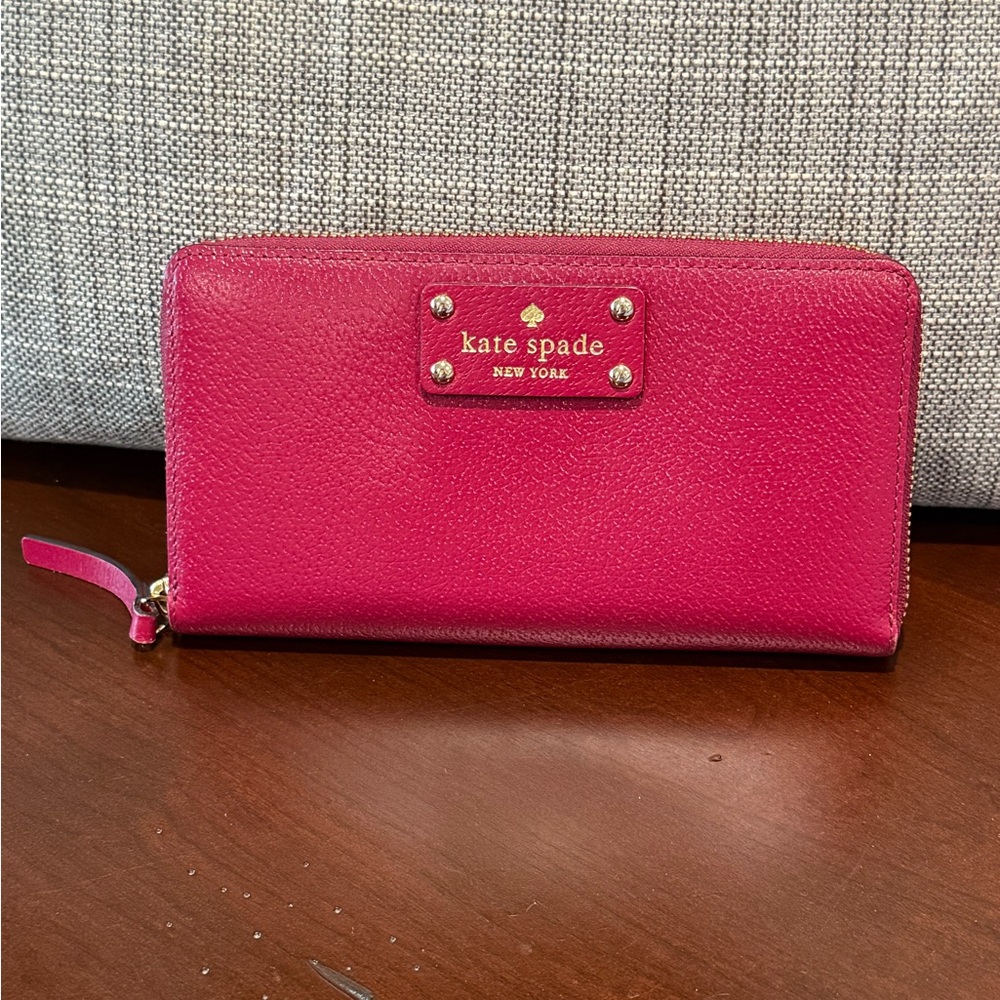 Kate Spade Fuchsia Wallet